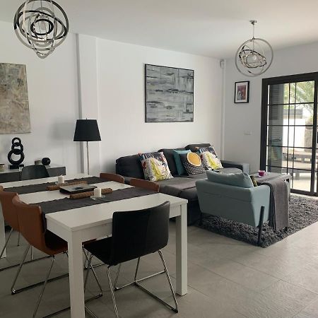 Modern Villa With Sea Views Коста-Тегисе Экстерьер фото