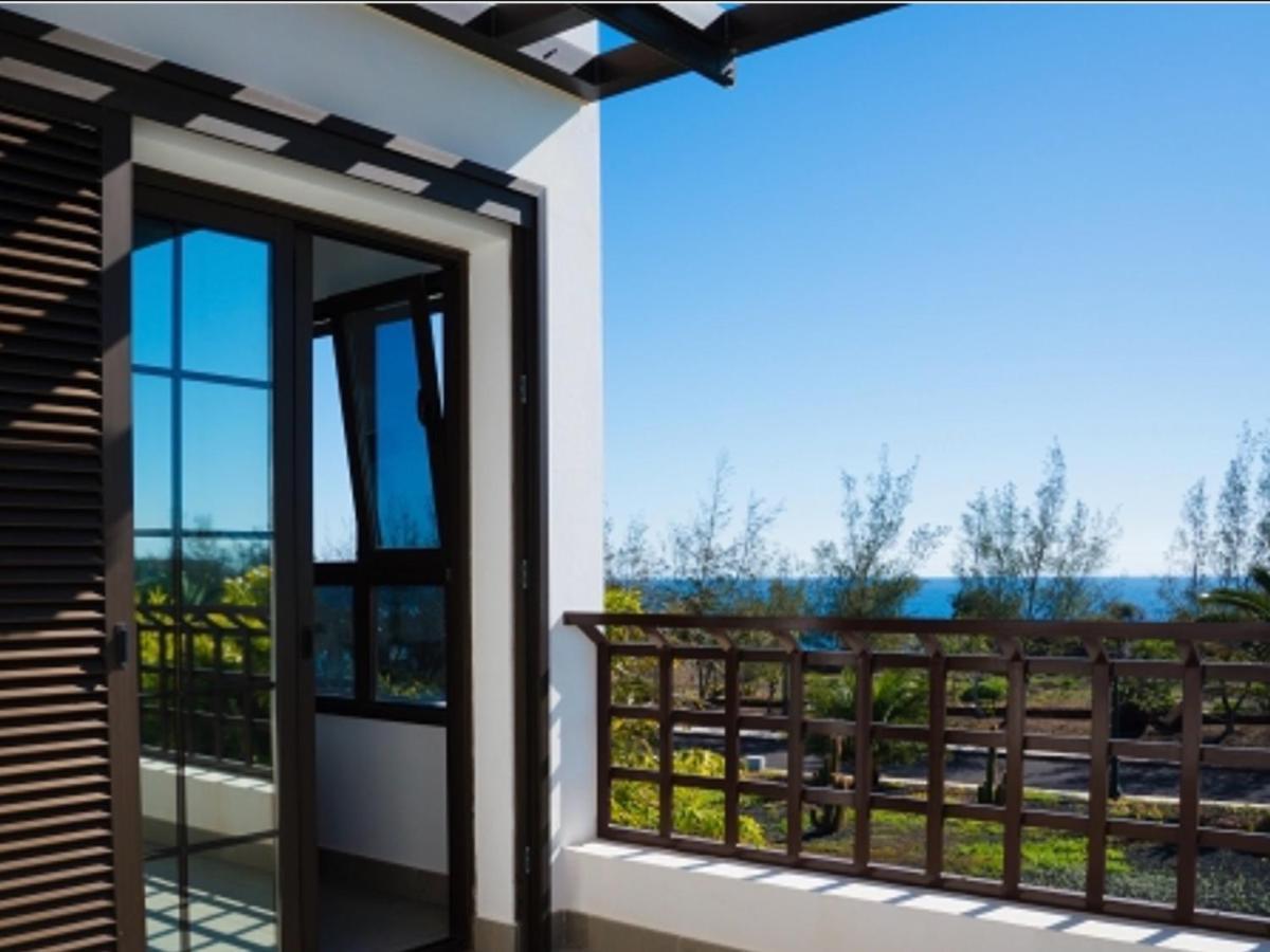 Modern Villa With Sea Views Коста-Тегисе Экстерьер фото