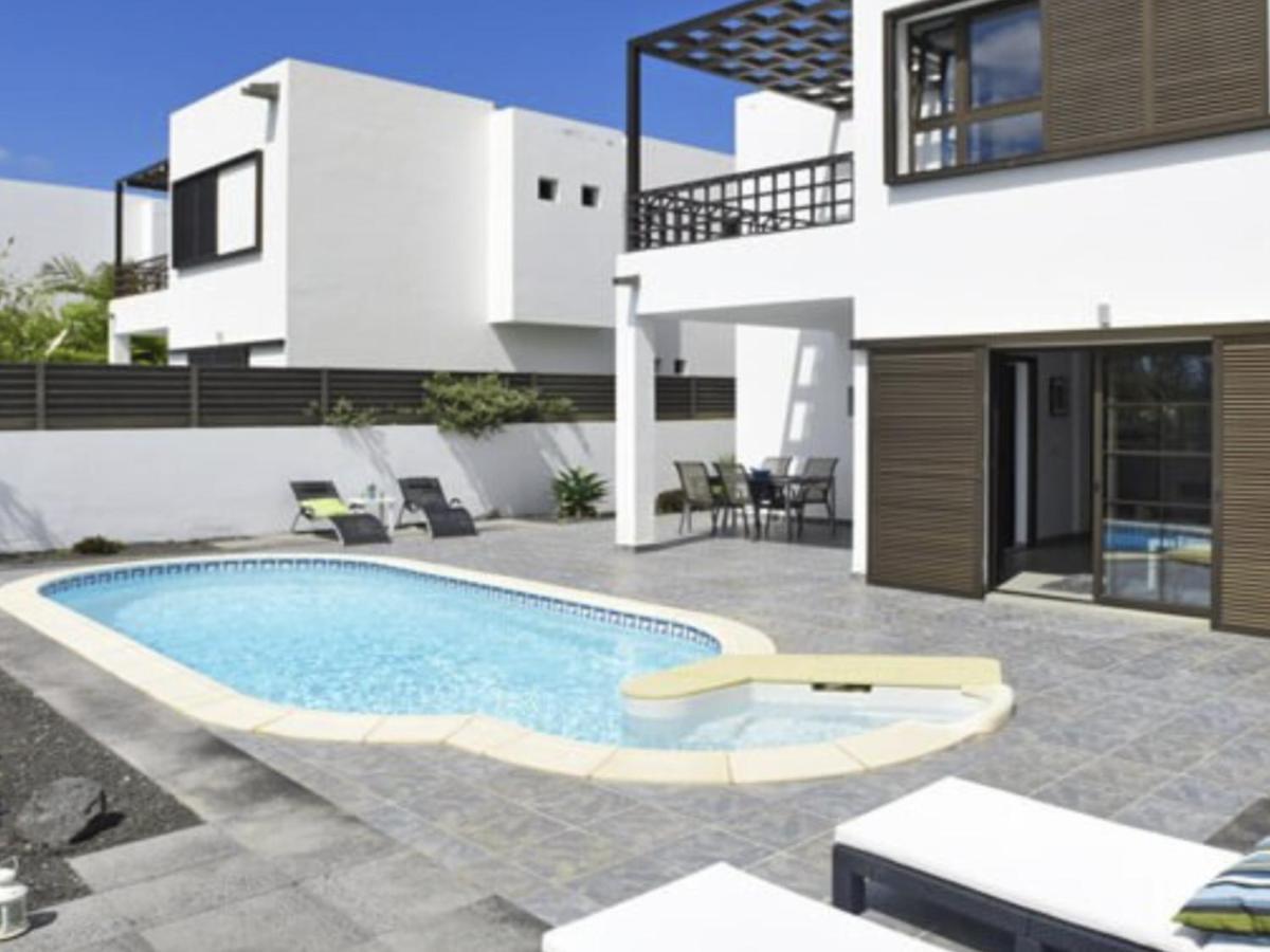 Modern Villa With Sea Views Коста-Тегисе Экстерьер фото
